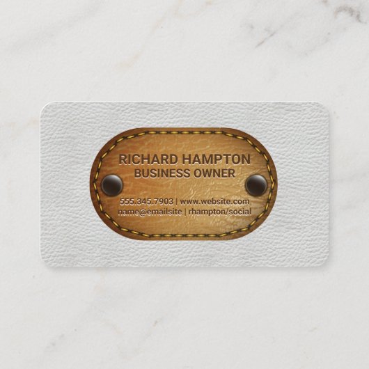 Wit leer en bruin gestikt leer visitekaartje (Achterkant)