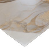 Wit & lichtblauw Zijdeachtige Bloemen op een Zijde Tafelkleed (Gekanteld)