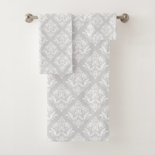 Wit & Lichtgrijs Bloemendamaskpatroon Bad Handdoek (Insitu)