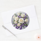 Wit & lila rozen boeket, lila linten ronde sticker (Envelop)