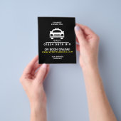 Wit logo van een taxi met prijslijst flyer (Hand)