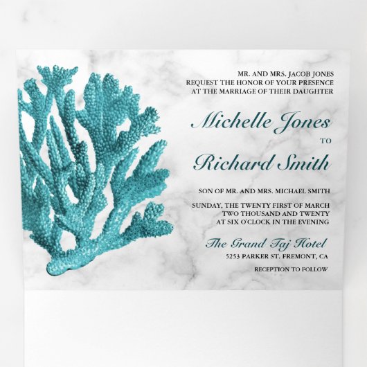 Wit Marmer Blauwgroen Koraalrif Coastal Beach Wedd Drieluik Uitnodiging (Binnenzijde eerst)