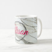 Wit marmer chic fuchsia ontwerp aangepaste naam koffiemok (Voorkant rechts)