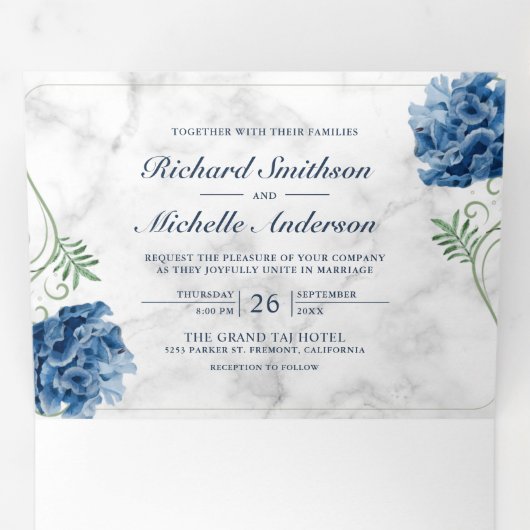 Wit Marmer Stoffig Blauw Hydrangea Bloemen Huwelij Drieluik Uitnodiging (Binnenzijde eerst)