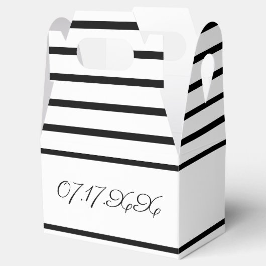Wit met zwarte streep geaccentueerd bedankdoosjes (Geopend)