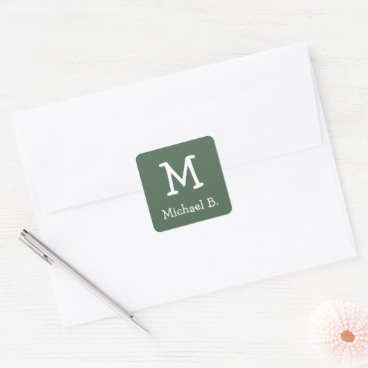 Wit Monogram en Naam op Groen Rond Plein Vierkante Sticker (Envelop)