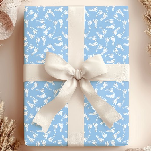 Wit op blauwe Baby voetafdrukken Baby shower Cadeaupapier