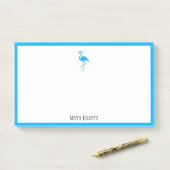 Wit op BrightStor Blue Flamingo & Border w/ Name Post-it® Notes (Op bureau)