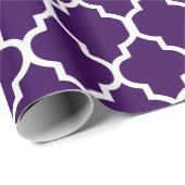 Wit op Paarse Quatrefoil Aangepaste achtergrondkle Cadeaupapier (Rol Hoek)