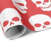 Wit op rode schedels cadeaupapier (Rol Hoek)