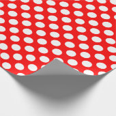 Wit op rood Medium Size Polka Dots Cadeaupapier (Hoek)