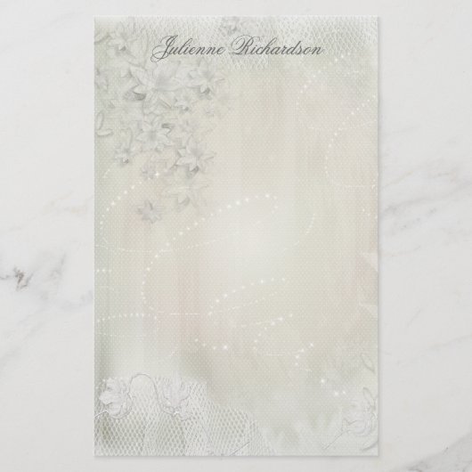  wit op wit bloemig grunge briefpapier (Voorkant)