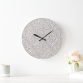 Wit op wit bloempatroon grote klok (Huis)