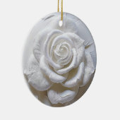 Wit op wit - gebeeldhouwd Roos Keramisch Ornament (Rechts)