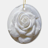 Wit op wit - gebeeldhouwd Roos Keramisch Ornament (Links)