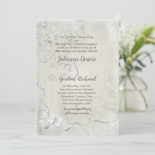  wit op witte bloemenvlinder bruiloft kaart (Staand voorkant)