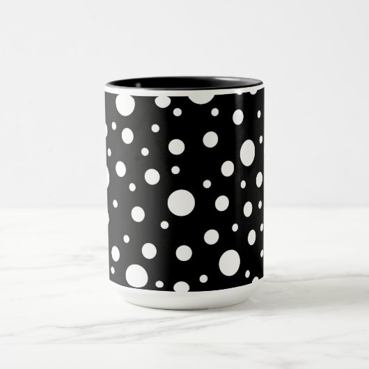 Wit op zwart polkadotpatroon mok (Midden)