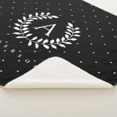 Wit Op Zwarte Lauwerier Monogram Stippenpatroon Sherpa Deken (3/4)