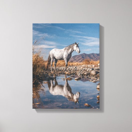Wit Paard Berg Reflectie Rivier Kunst Canvas Afdruk (Voorkant)