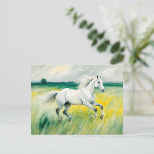 Wit paard loopt over de weide briefkaart (Staand voorkant)