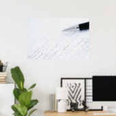 wit papier met tekst en een pen poster (Thuiskantoor)