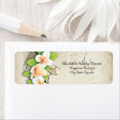  wit plumeria & ivy beige bruiloft label (Insitu)