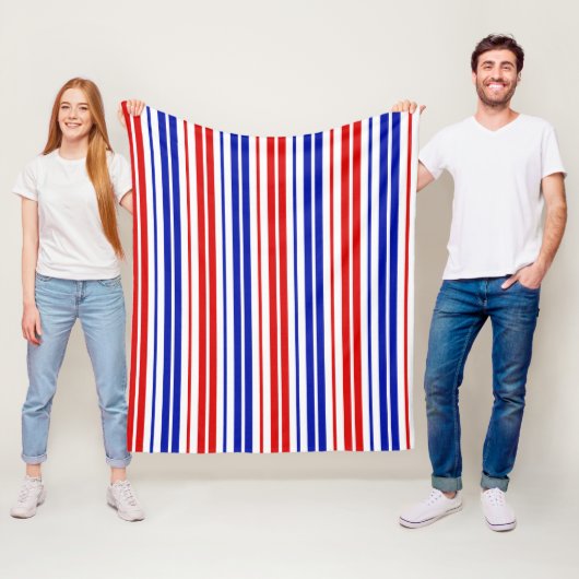 Wit Rood Blauw Strepen Patroon Fleece Deken (In situ)