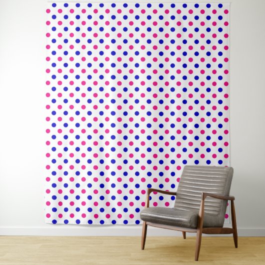 Wit Roze Blau Stippenpatroon Wandkleed (In situ)