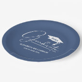 Wit Script Graduatie Cap Blauw Papieren Bordje (Gekanteld)