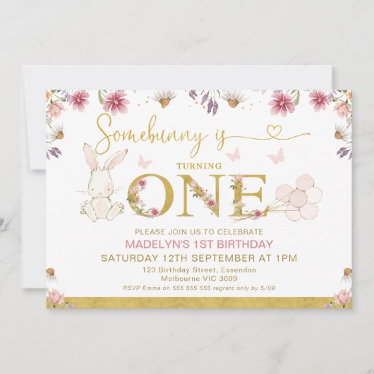 Wit Sommige Konijntje Wildbloemen 1e Verjaardag Kaart (Voorkant)