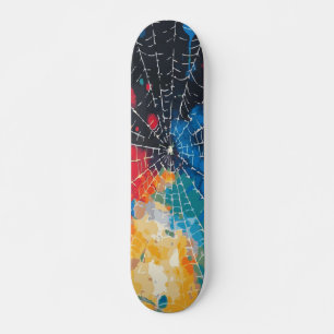 Wit spinnenweb op multi-kleur verfspatten persoonlijk skateboard
