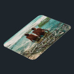 Wit-witbestemming van bruiloft Honeymoon Magneet<br><div class="desc">Het ontwerp kenmerkt een romantisch kalligrafiemanuscript in wit met de uitdrukking "Onze huwelijksreis aan:" Eenvoudig aan te passen met bestemming en datum. Ideaal huwelijkscadeau,  hoopje voor jezelf en speciale vrienden.</div>