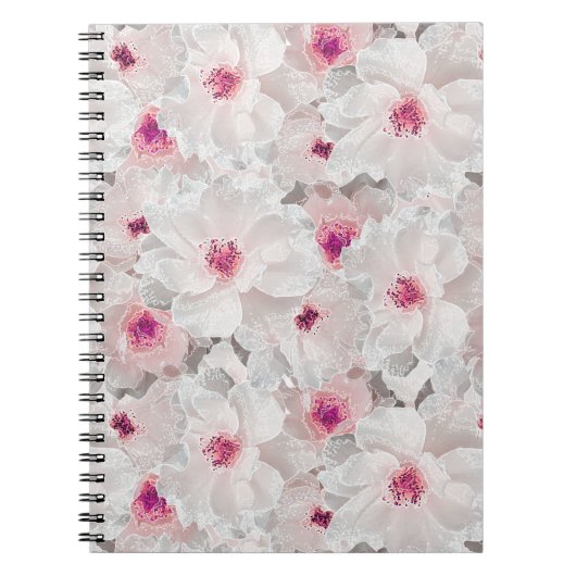 Wit-witte en roze floraal notitieboek (Voorkant)