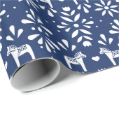 Wit Zweeds Dala Paard op Navy Blue Holiday Cadeaupapier (Rol Hoek)