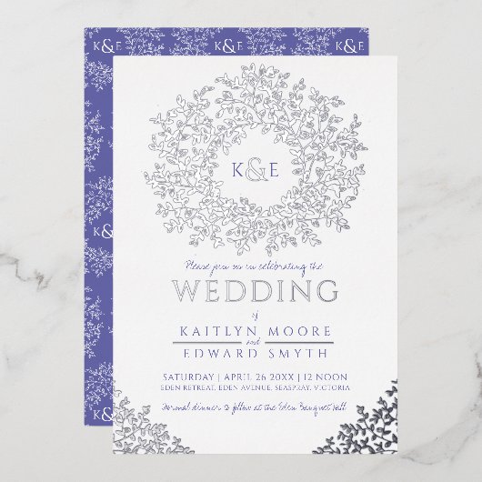 Witblauwe bruiloft met zilverbladeren folie uitnodiging (Voorkant / Achterkant)