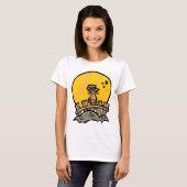 Witch Cat op Fence T-Shirt (Voorkant volledig)
