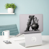 Witch Cauldron Witchy Letter Een Aangepast Initiaa Sticker (Laptop op bureau)