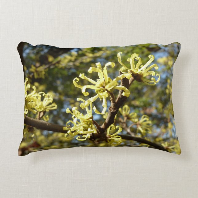 Witch Hazel Flowers Decoratief Kussen (Voorkant)