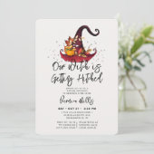 Witch Hitched Gray Halloween Vrijgezellenfeest Inv Kaart (Staand voorkant)