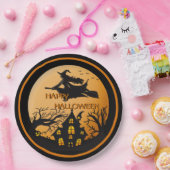 Witch on Broom Spooky Halloween House Trees Papieren Bordje (Feest)