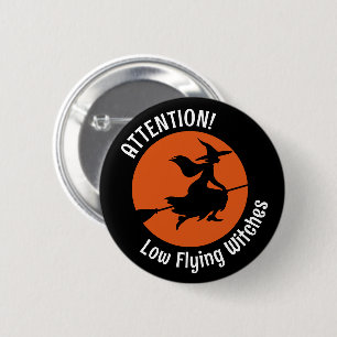Witch op Broom Ronde Button 5,7 Cm