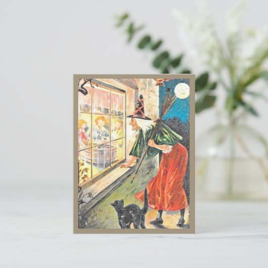 Witch peering Through Window -  Halloween Briefkaart (Staand voorkant)