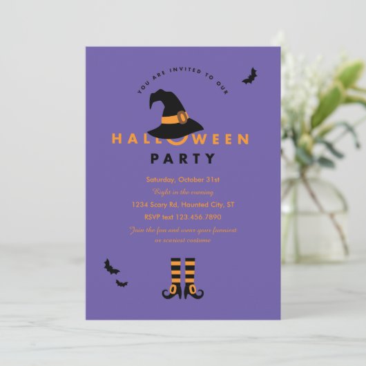 Witch Pet Halloween Uitnodiging (Staand voorkant)