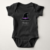 Witch Pet Kind's Eerste Halloween Met Aangepaste N Romper (Voorkant)