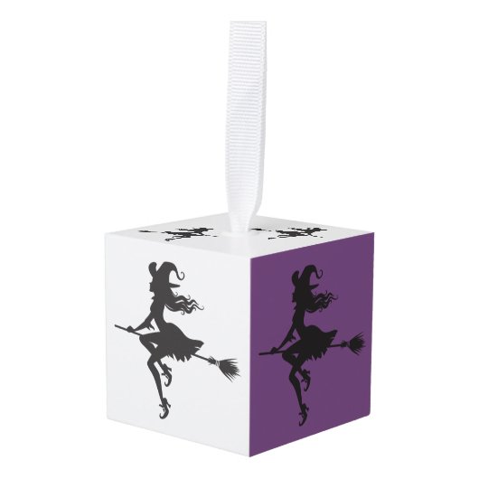 Witch Riding Broom Halloween Thunder_Cove Decoratie (Voorkant hoekig)