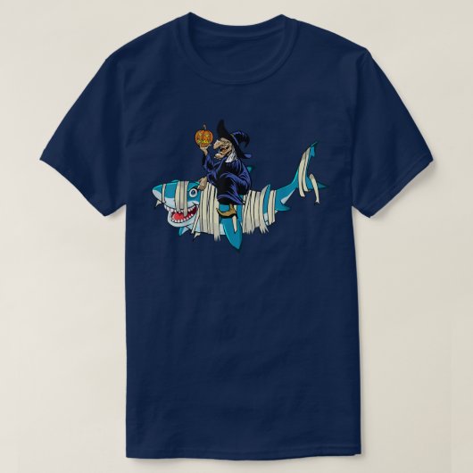 Witch Riding Mummy Shark Halloween Funny Witch Sha T-shirt (Design voorkant)