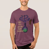 Witch’s Potion One Sip and the Night Awakens Tri-Blend Shirt (Voorkant)