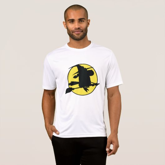 Witch Silhouette Flying on Broom Against Full Moon T-shirt (Voorkant volledig)
