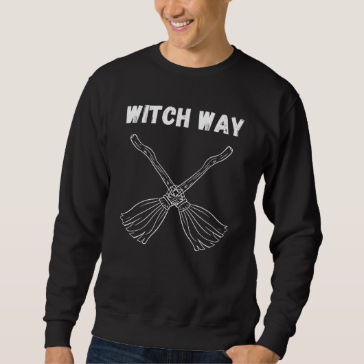 Witch Way to the Bash – Funny Halloween Broomstick Trui (Voorkant)
