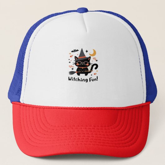 Witching Fun Zwarte Kat met Bezem – Schattigee Hal Trucker Pet (Voorkant)